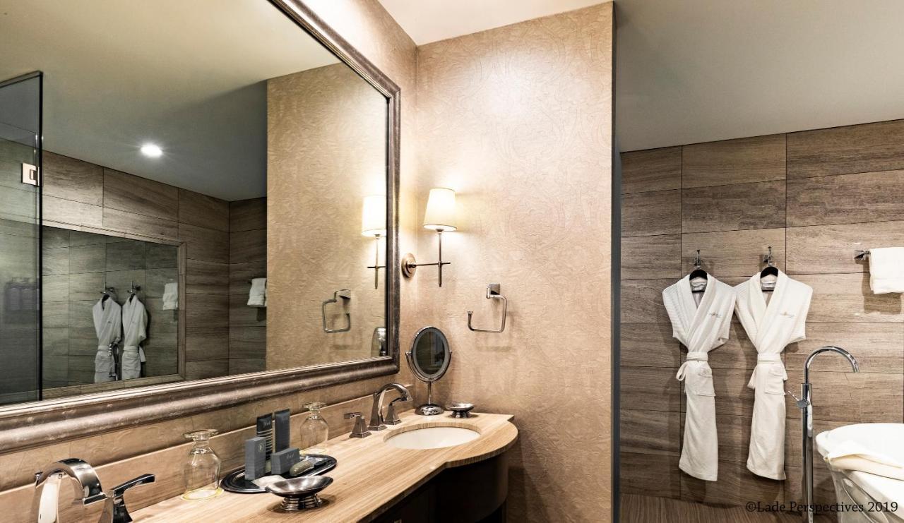 La Banque Hotel Homewood Εξωτερικό φωτογραφία