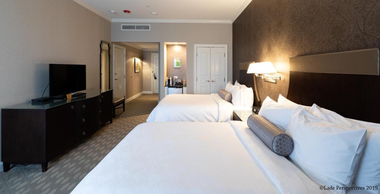 La Banque Hotel Homewood Εξωτερικό φωτογραφία