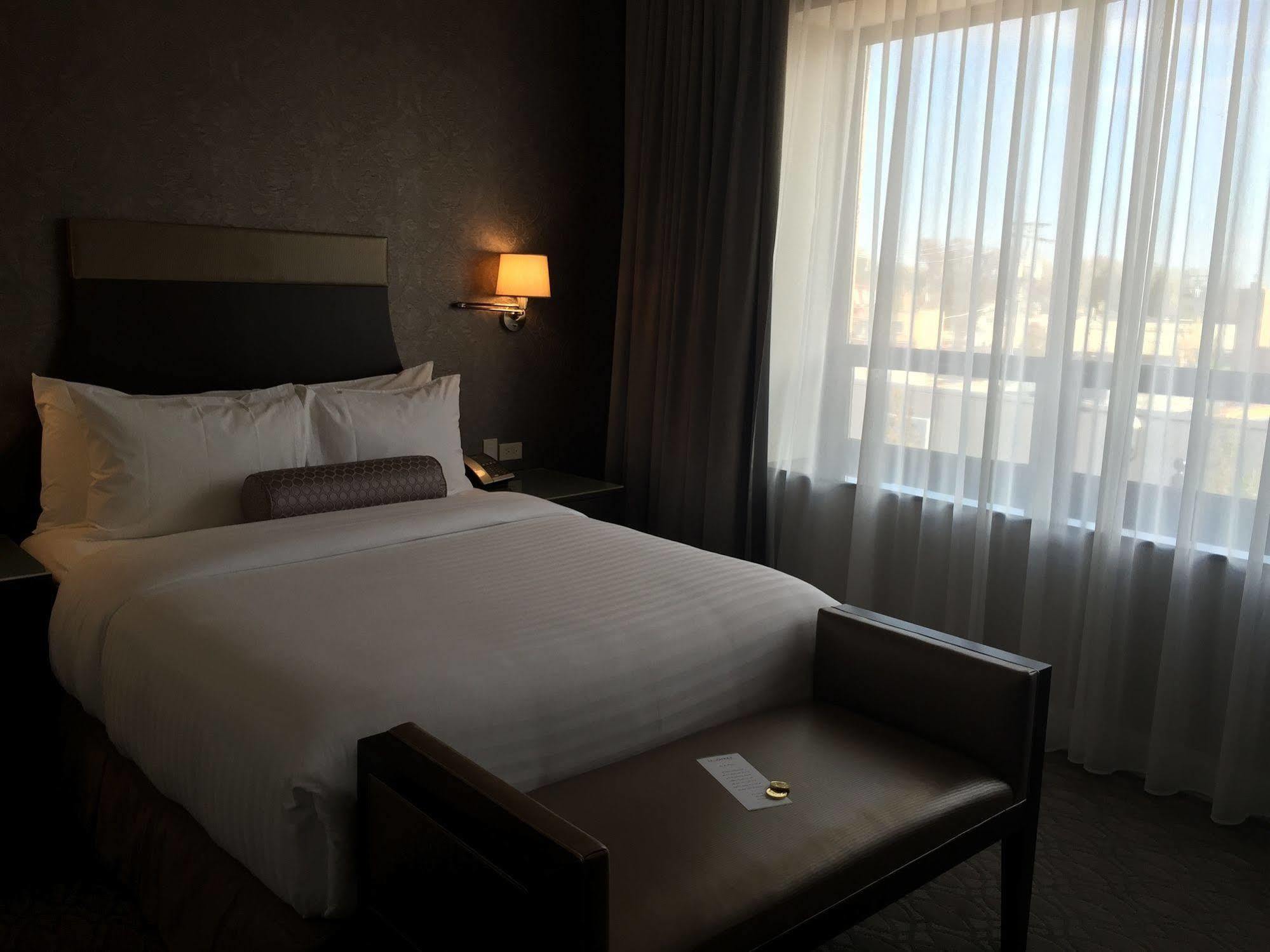 La Banque Hotel Homewood Εξωτερικό φωτογραφία