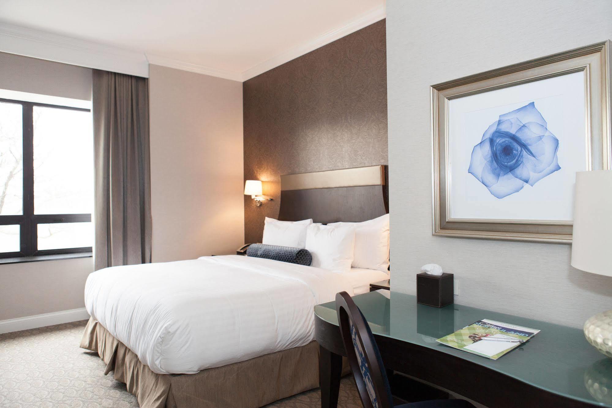 La Banque Hotel Homewood Εξωτερικό φωτογραφία